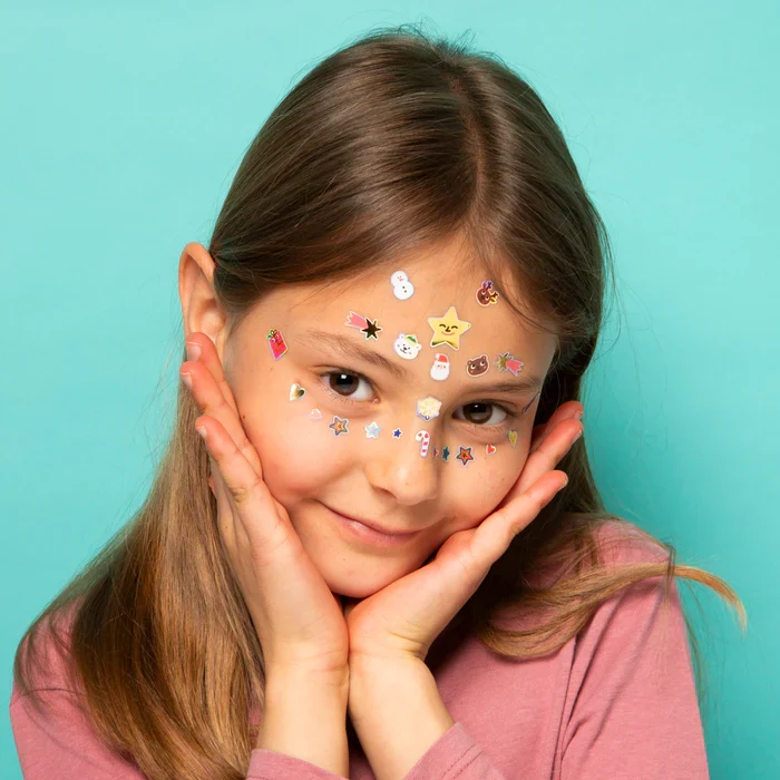 FACE03_HOHOHO_AMBIANCE4_d44ef187-21ed-45a7-8180-b83b4d7002a4_800x.webp