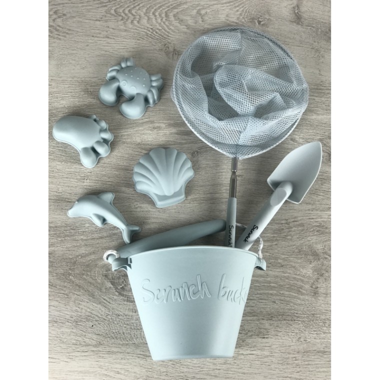 skladane-wiaderko-do-wody-i-piasku-scrunch-bucket-blekitny-6