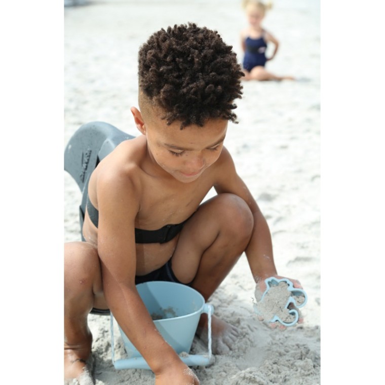 skladane-wiaderko-do-wody-i-piasku-scrunch-bucket-blekitny-8